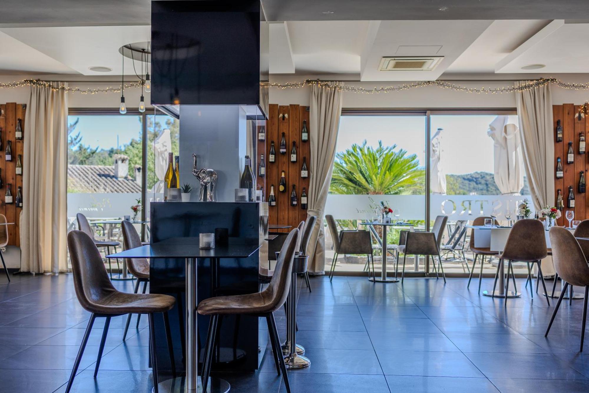 Hotel & Restaurant Perla Riviera فينوف لوبيه المظهر الخارجي الصورة